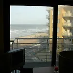 'de Strandwandeling' With Frontal Sea View Near Apartamento *