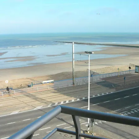 'de Strandwandeling' With Frontal Sea View Near * Ostend