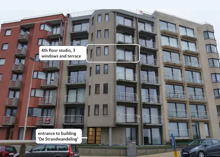 'de Strandwandeling' With Frontal Sea View Near *